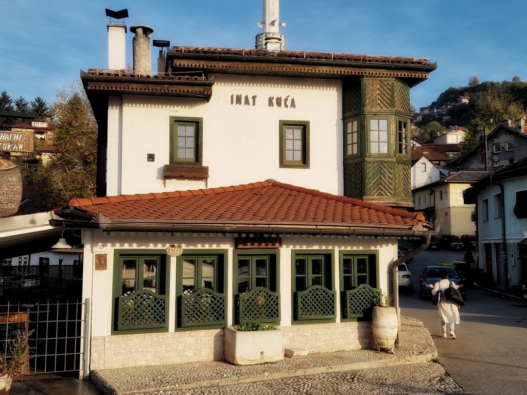 Sarajevo, Inat kuća tipičan je primer bosanske arhitekture ali i inata