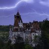 Dvorac grofa Drakule u Rumuniji udar groma foto montaža Predrag Božin