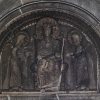 Srednjovekovni mermerni reljef Bogorodicinog krunisanja (Deizis) iznad portala Bogorodicine crkve u manastiru Studenica